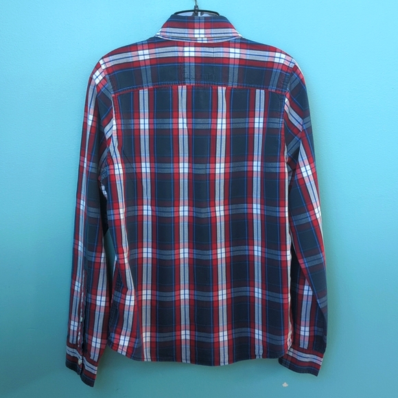HOLLISTER | Men's Casual Button Down Long Sleeve Shirt - Picture 6 of 9